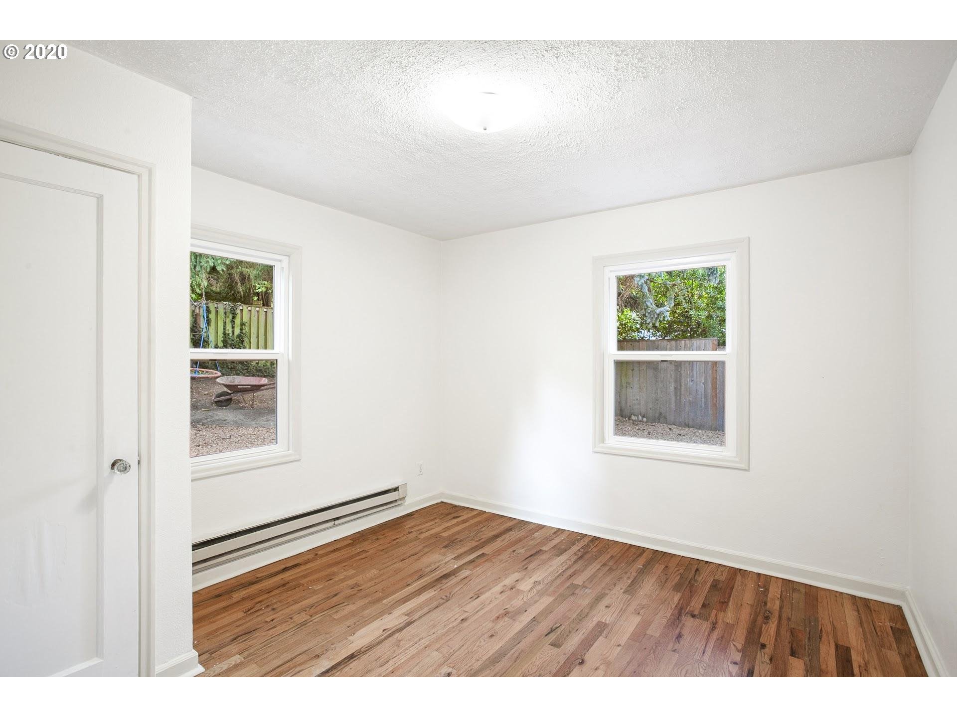 5603 Southwest Cameron Road Portland, OR 97221 - Photo 12 of 25 Gallery Image 12
