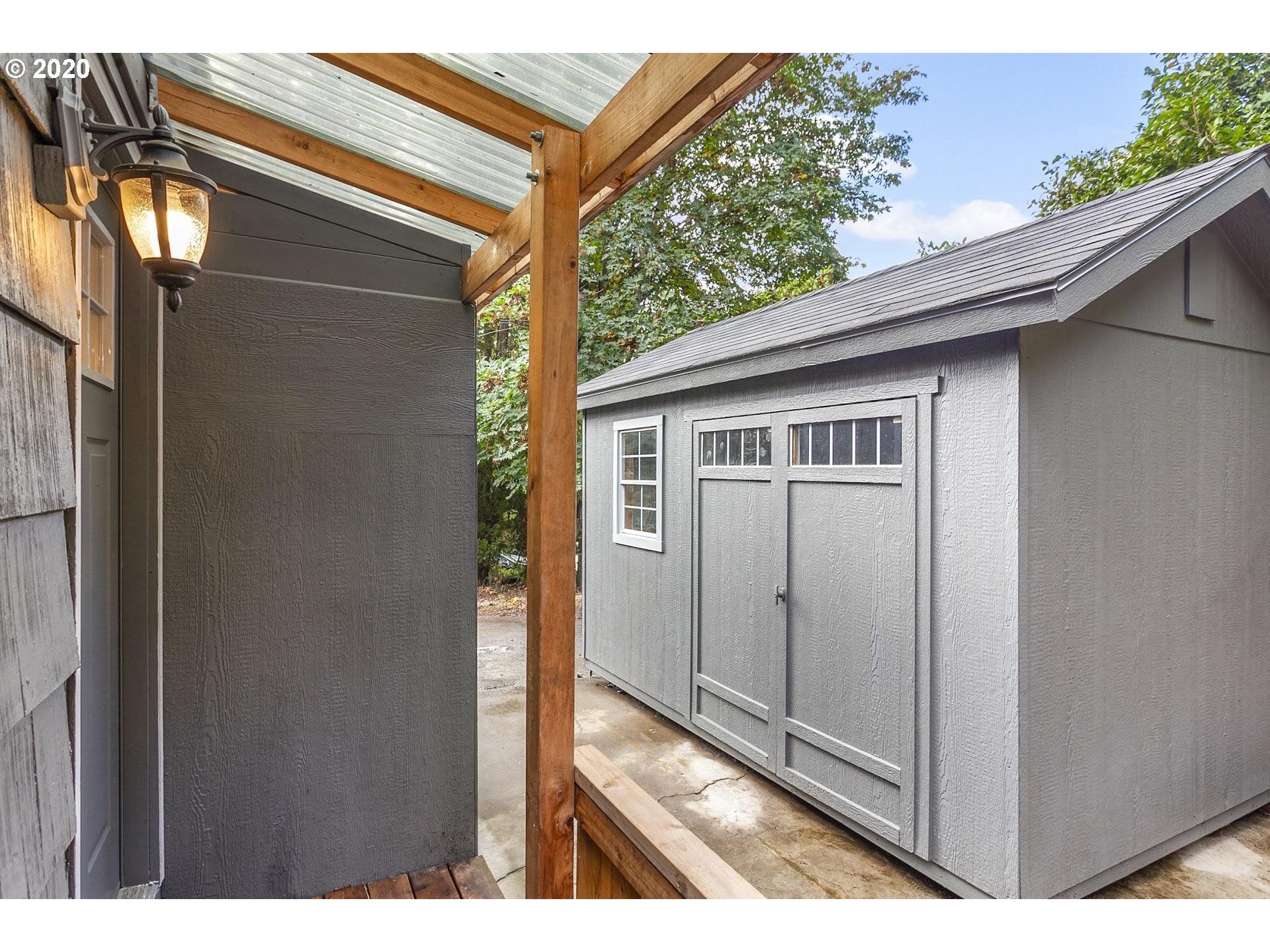 5603 Southwest Cameron Road Portland, OR 97221 - Photo 22 of 25 Gallery Image 22