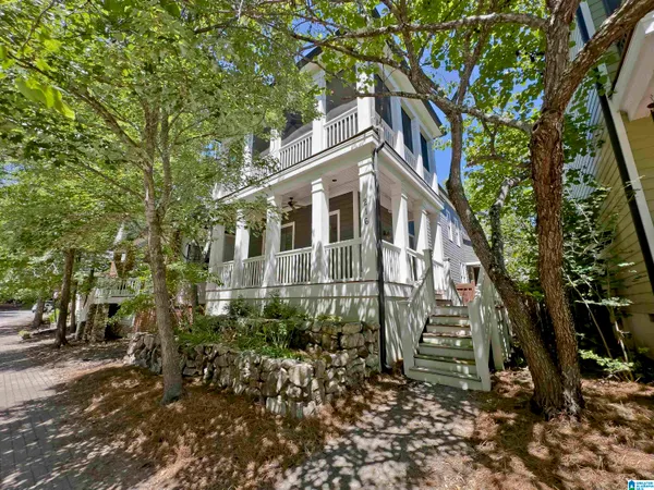 $2,800 | 216 Hawthorn Street, Birmingham, AL 35242