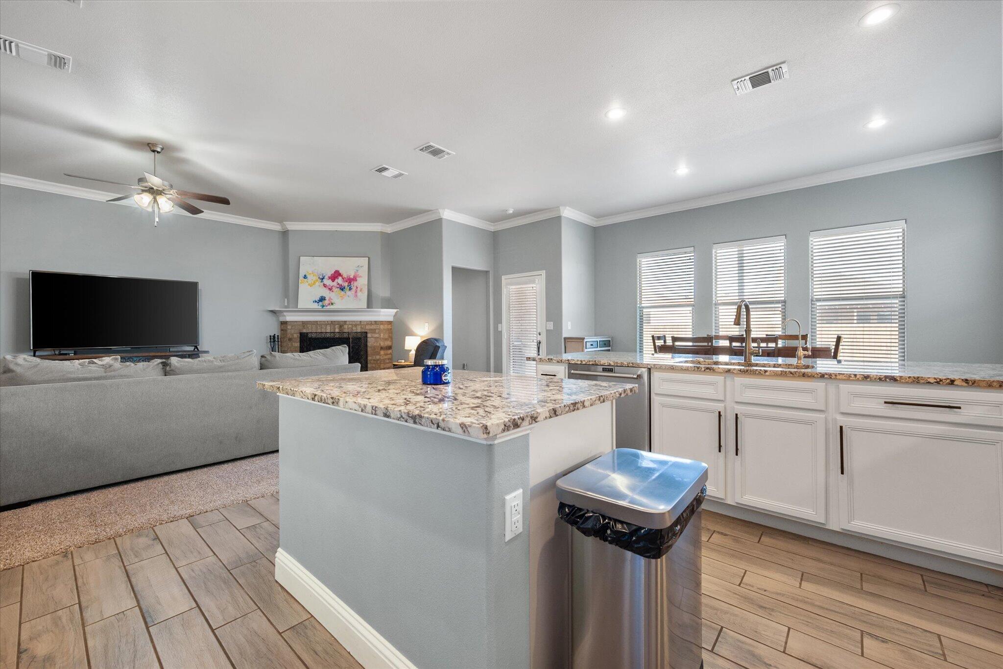 7212 91st Street Lubbock, TX 79424 - Photo 7 of 30 22-7212 91st9248