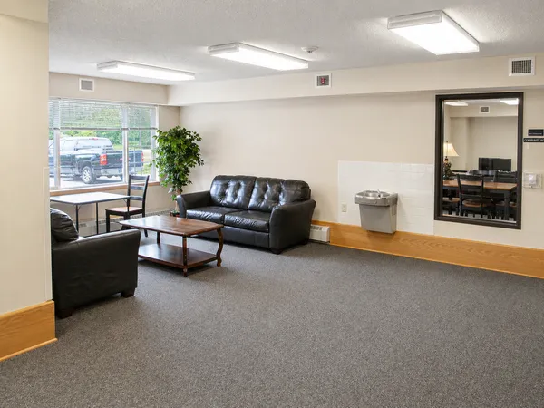 $700 | 2107 Nobles Street, Unit 212, Worthington, MN 56187