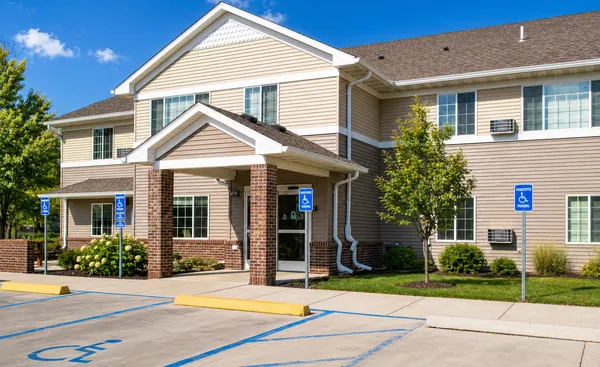 $700 | 2107 Nobles Street, Unit 212, Worthington, MN 56187