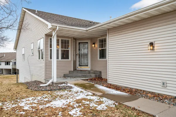 $450,000 | 16103 70th Place North, Maple Grove, MN 55311