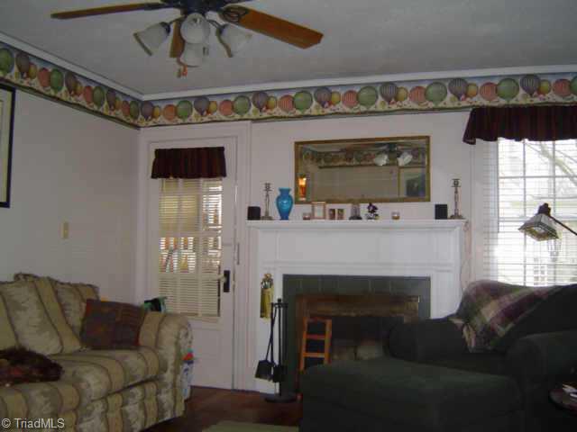 912 Johnson Street High Point, NC 27262 - Photo 3 of 9 Other.