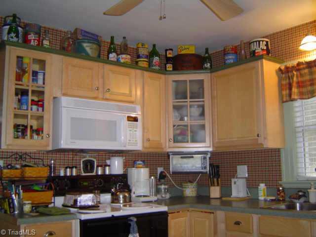912 Johnson Street High Point, NC 27262 - Photo 5 of 9 Other.