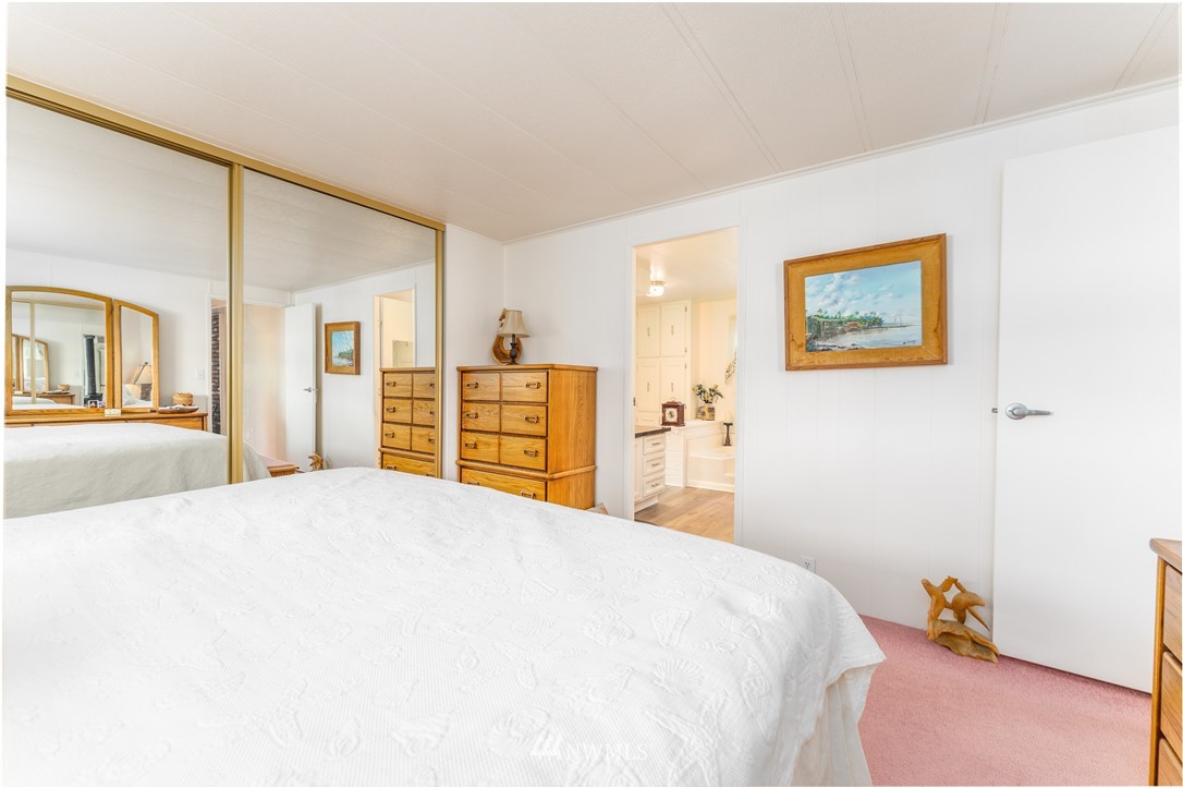 15071 South Lakeshore Road Chelan, WA 98816 - Photo 13 of 38 Gallery Image 13