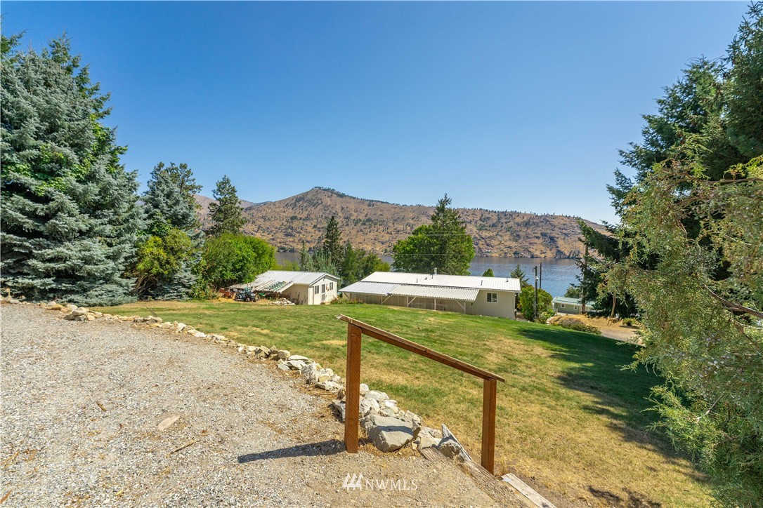 15071 South Lakeshore Road Chelan, WA 98816 - Photo 36 of 38 Gallery Image 36