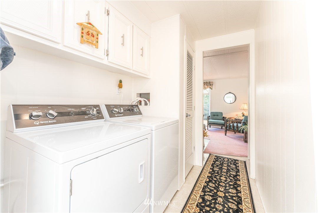 15071 South Lakeshore Road Chelan, WA 98816 - Photo 10 of 38 Gallery Image 10