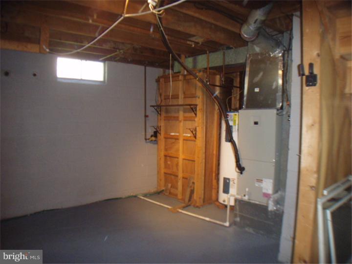 13 Robert Road New Castle, DE 19720 - Photo 16 of 19 Gallery Image 16