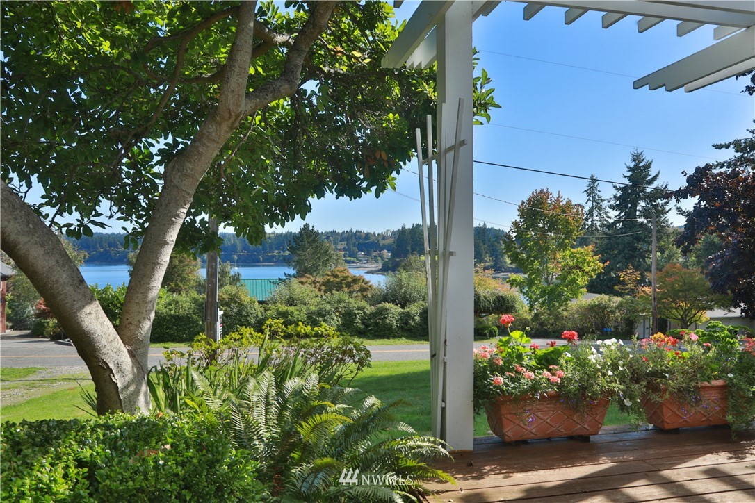 5320 South Bercot Road Freeland, WA 98249 - Photo 1 of 25 Gallery Image 1