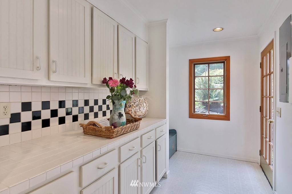 5320 South Bercot Road Freeland, WA 98249 - Photo 11 of 25 Gallery Image 11
