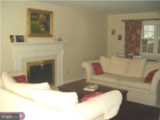 52 Whitemarsh Road Ardmore, PA 19003 - Photo 4 of 5
