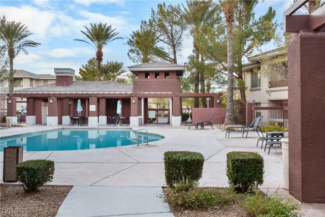 $1,830 | 1012 Domnus Lane, Unit 205, Las Vegas, NV 89144