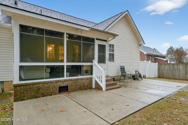 $275,000 | 2712 Winding Ridge Drive West, Wilson, NC 27893