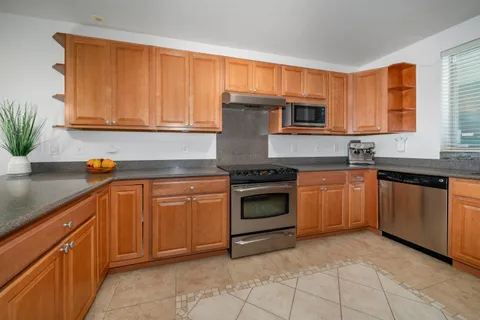 $775,000 | 1233 Limahana Circle, Unit B202, Lahaina, HI 96761