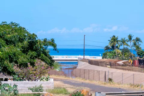 $775,000 | 1233 Limahana Circle, Unit B202, Lahaina, HI 96761