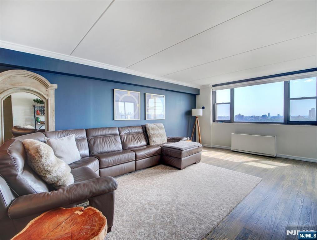 250 Gorge Road, Unit 21B Cliffside Park, NJ 07010 - Photo 4 of 28