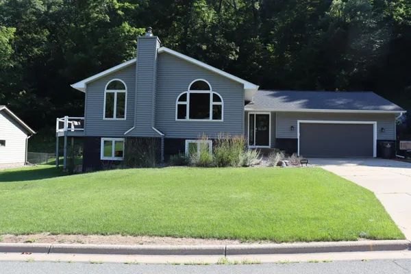 $394,900 | 395 Pleasant Hill Drive, Winona, MN 55987