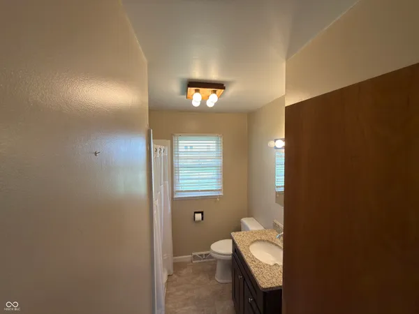 $196,000 | 42 South Ross Street, Columbus, IN 47201