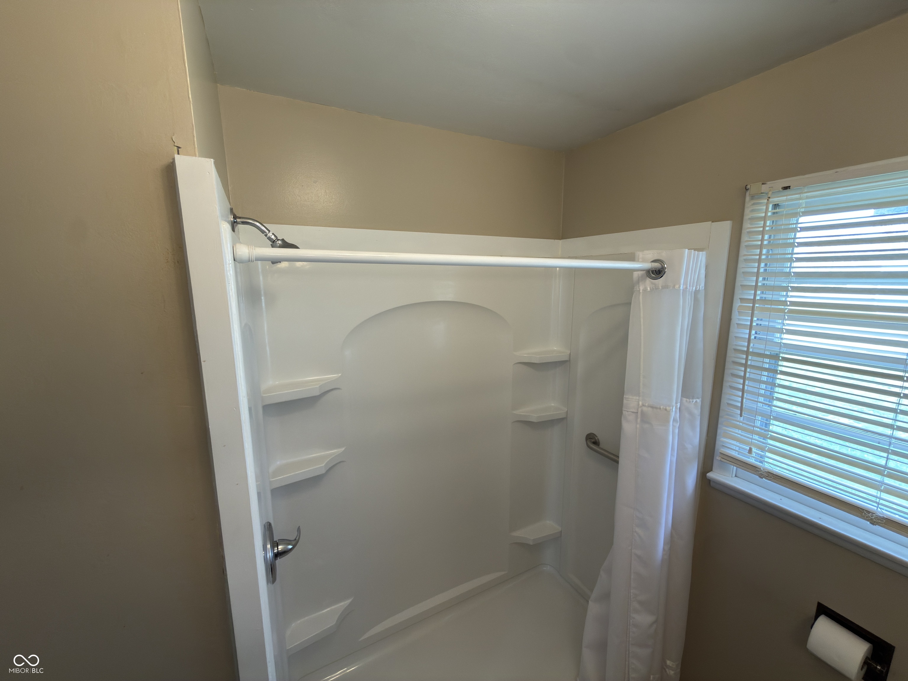 42 South Ross Street Columbus, IN 47201 - Photo 24 of 46