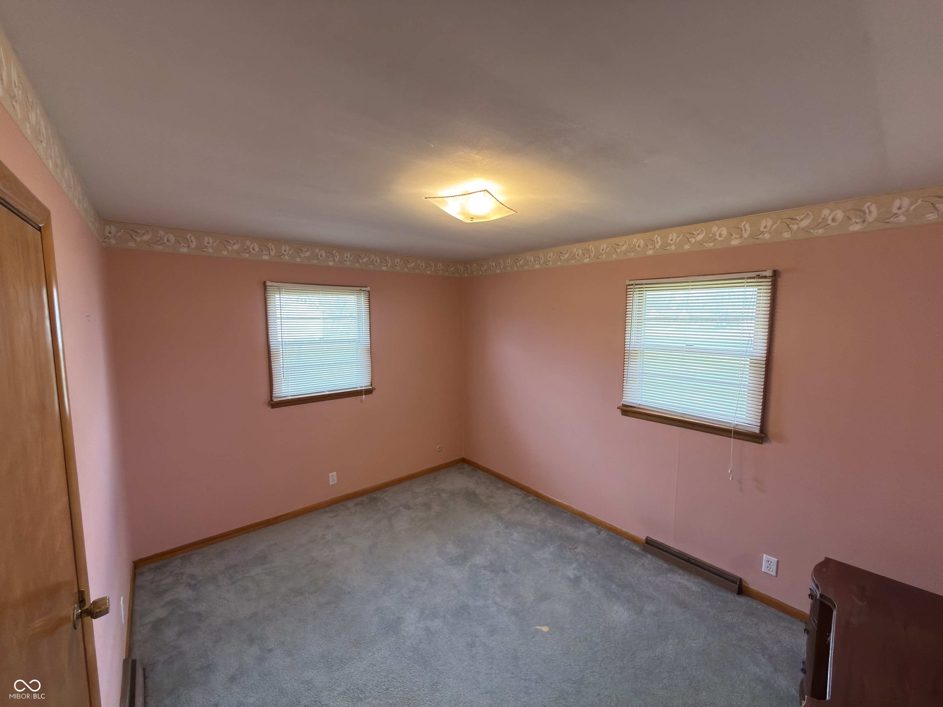 42 South Ross Street Columbus, IN 47201 - Photo 26 of 46