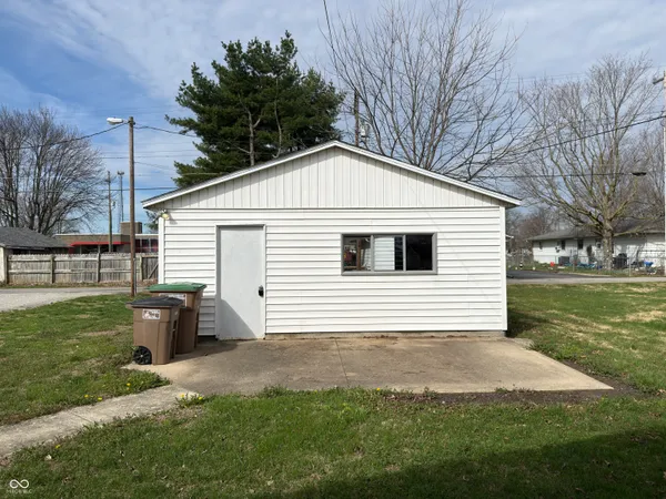 $196,000 | 42 South Ross Street, Columbus, IN 47201
