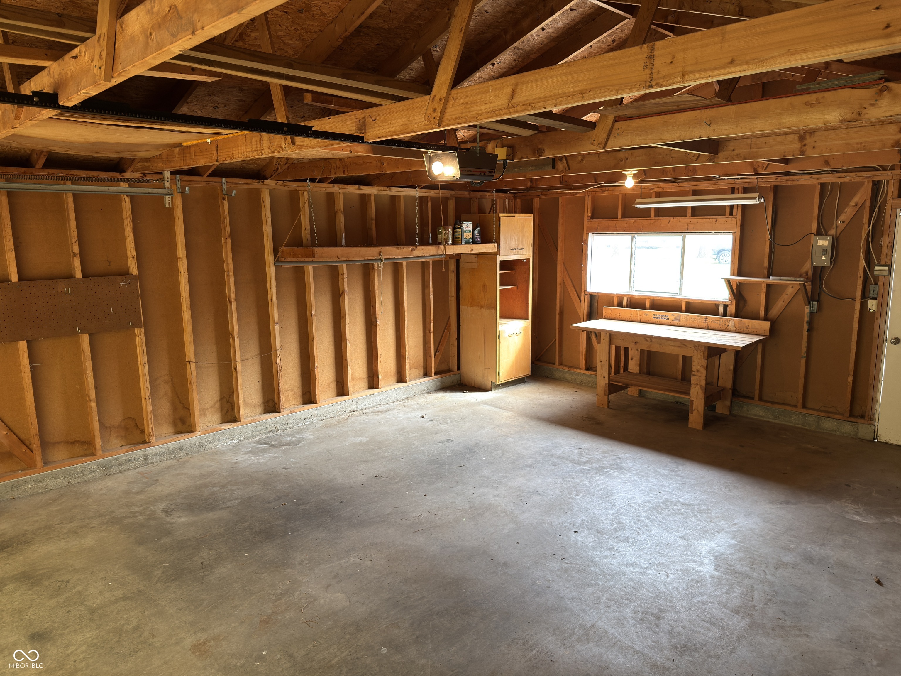 42 South Ross Street Columbus, IN 47201 - Photo 45 of 46