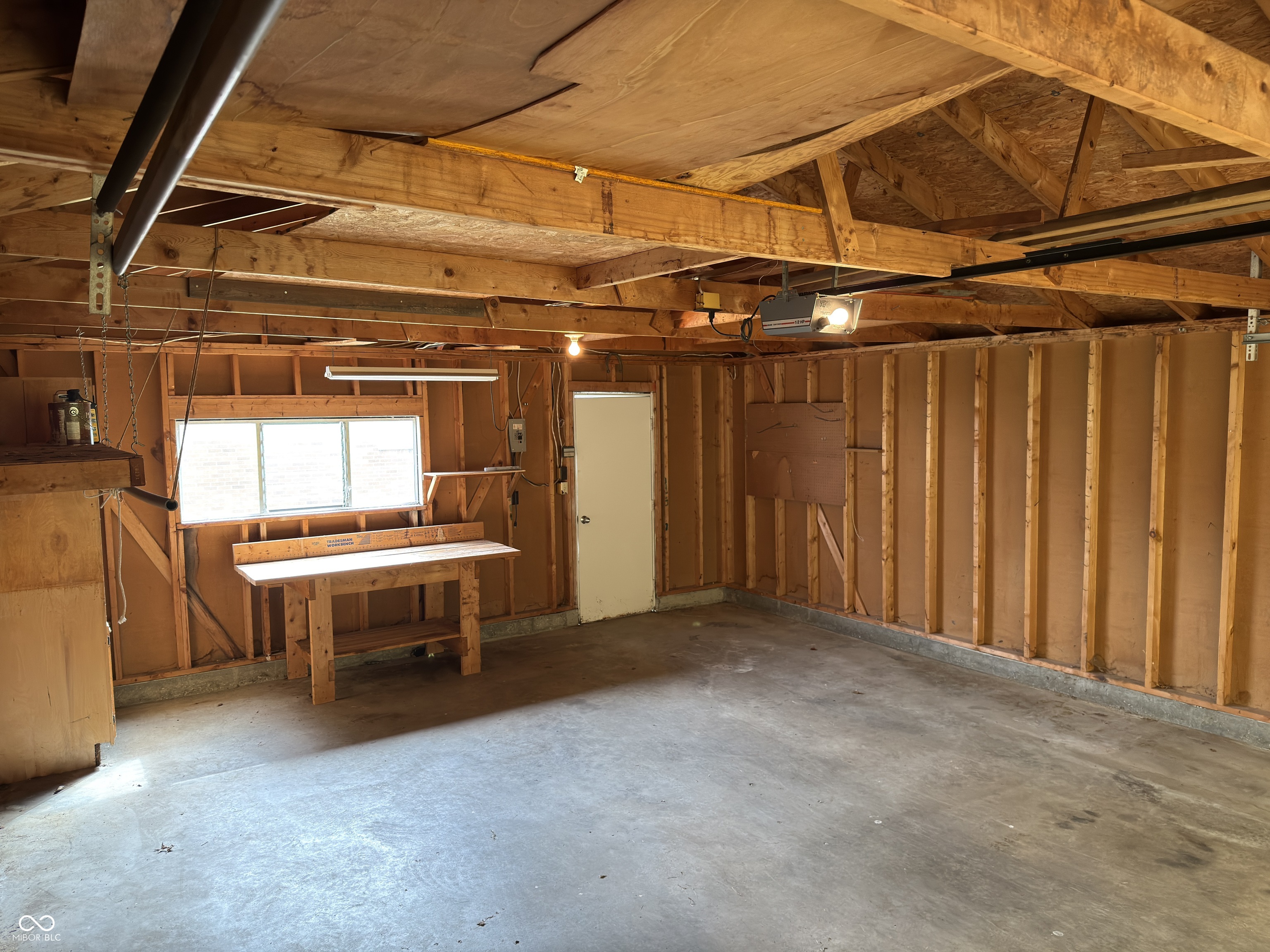 42 South Ross Street Columbus, IN 47201 - Photo 46 of 46