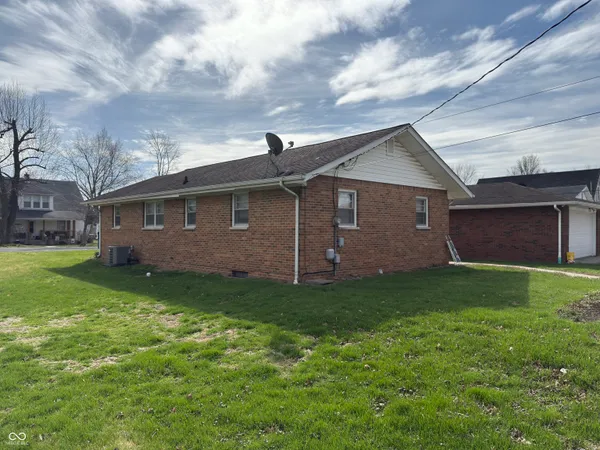 $196,000 | 42 South Ross Street, Columbus, IN 47201