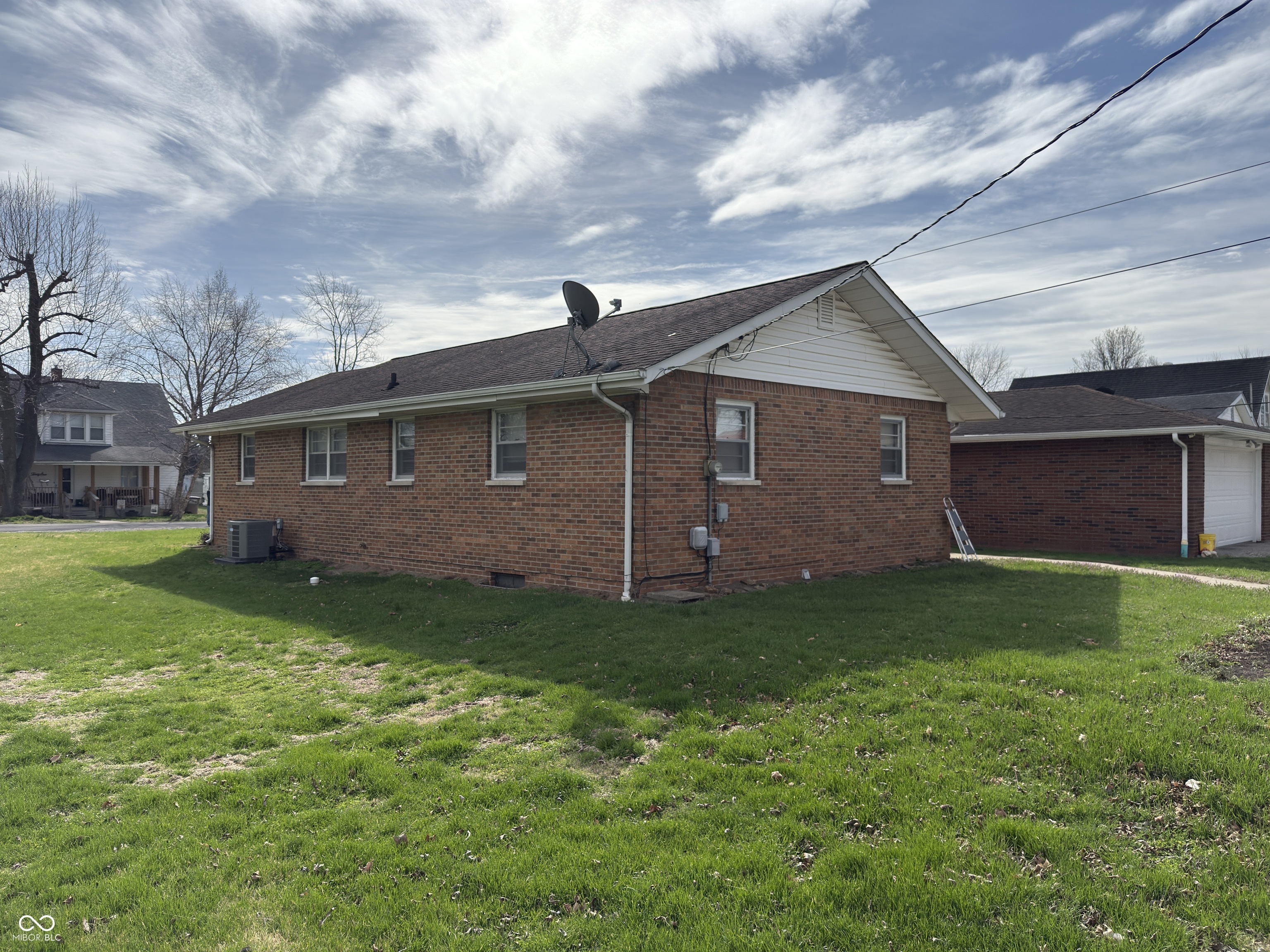 42 South Ross Street Columbus, IN 47201 - Photo 6 of 46