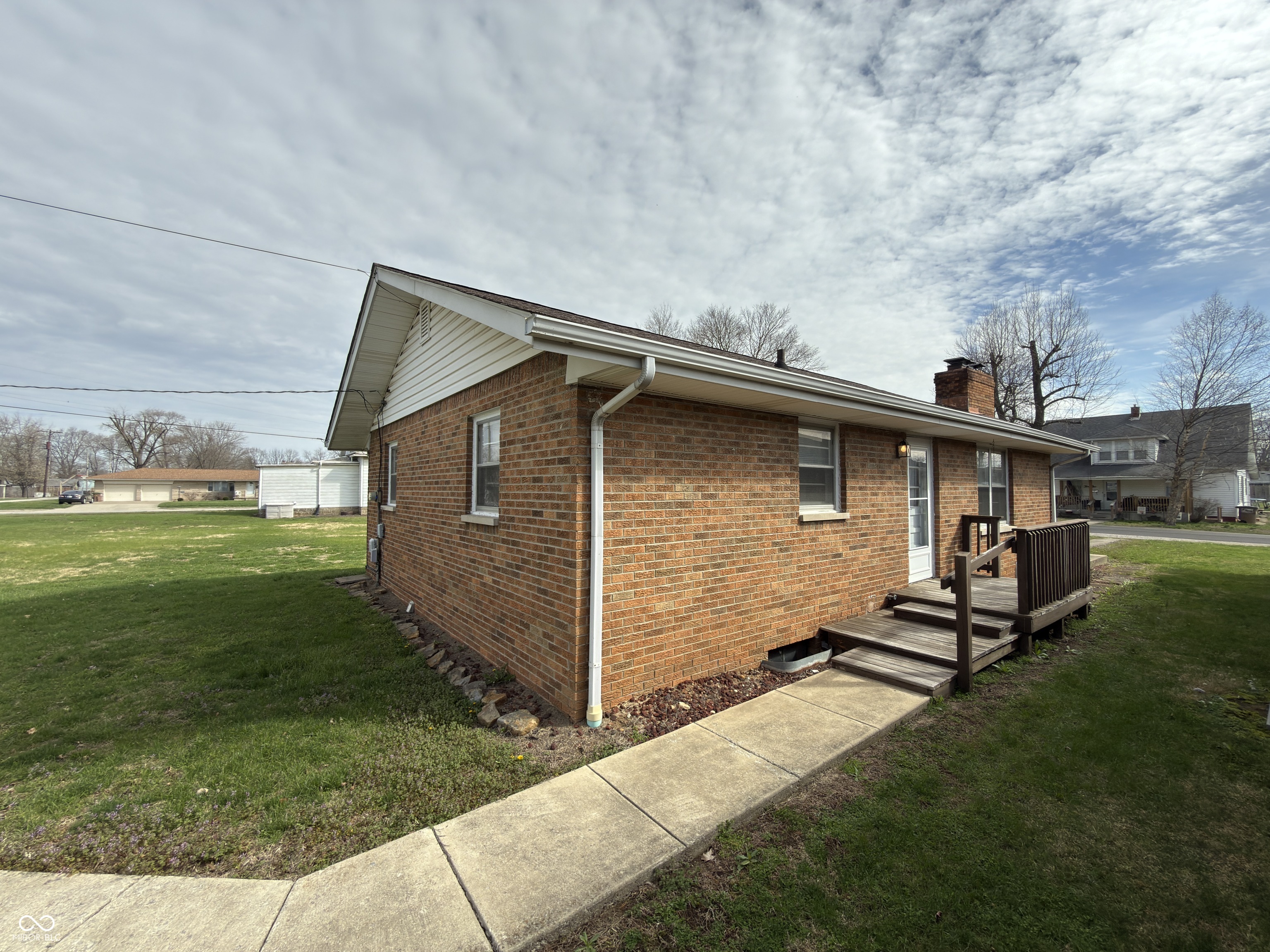 42 South Ross Street Columbus, IN 47201 - Photo 8 of 46