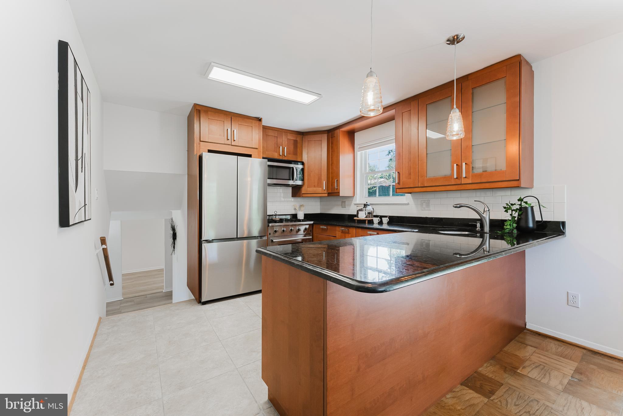 5408 Dublin Avenue Springfield, VA 22151 - Photo 4 of 48