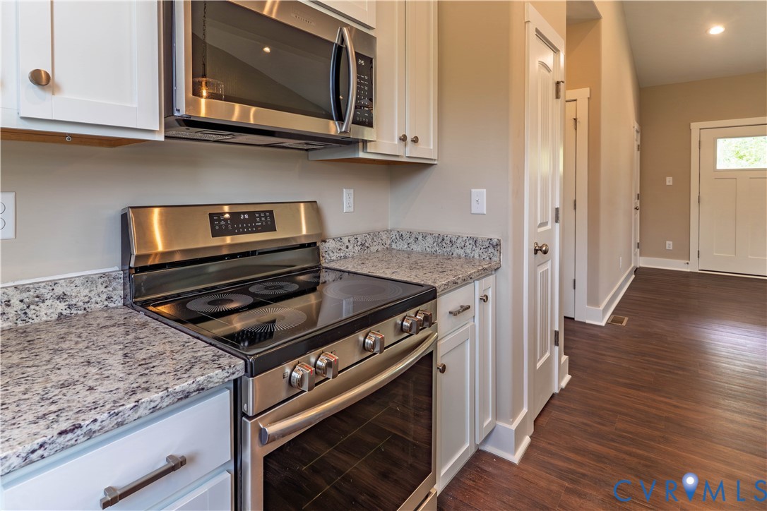 5712 Darlington Heights Road Cullen, VA 23934 - Photo 9 of 31