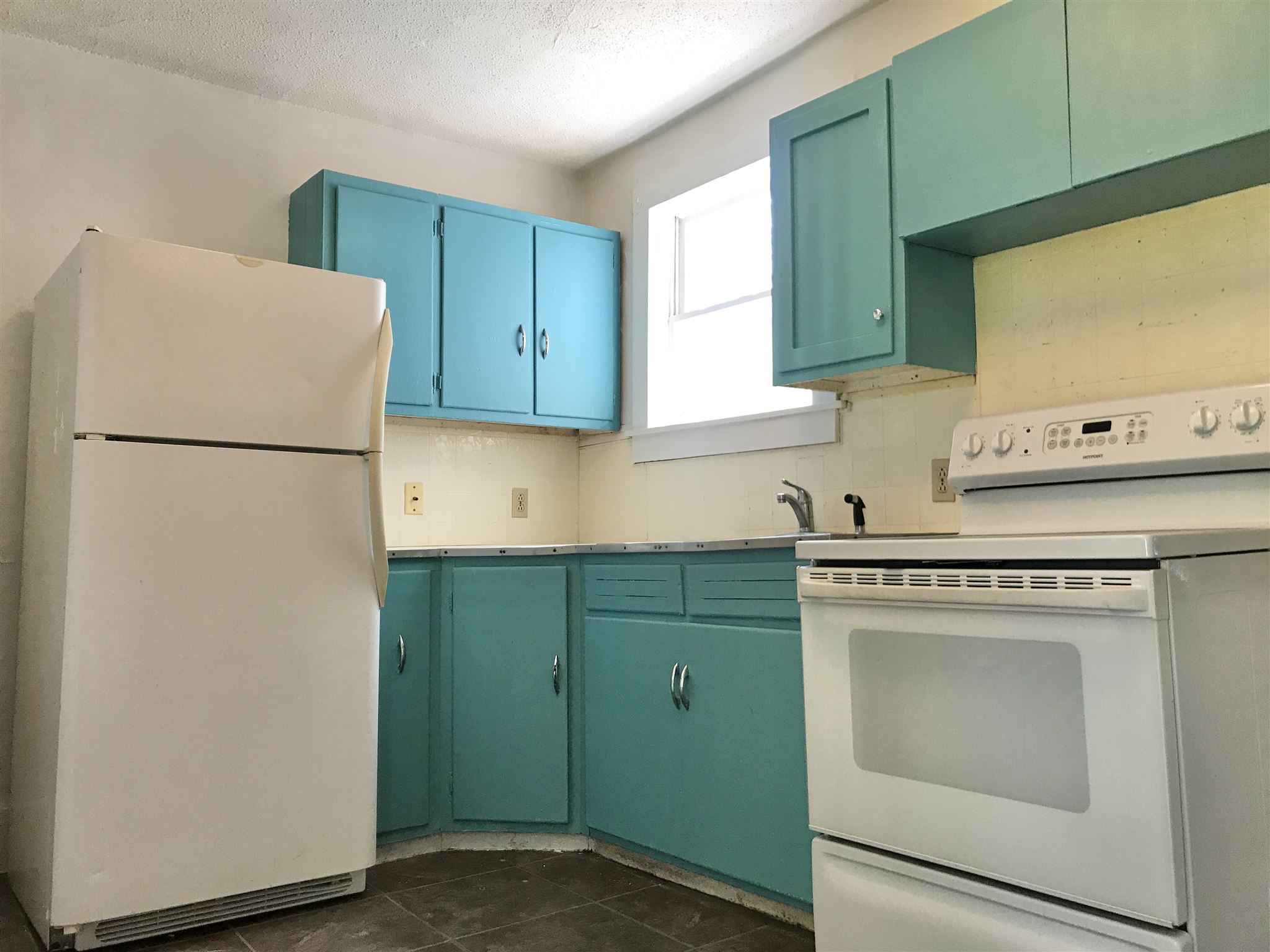 316 West 8th Street Rochester, IN 46975 - Photo 2 of 14