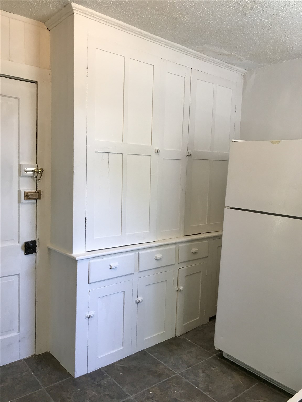 316 West 8th Street Rochester, IN 46975 - Photo 3 of 14