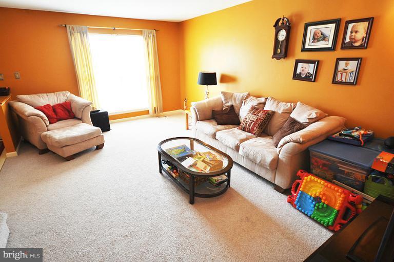 203 Pidco Road Reisterstown, MD 21136 - Photo 21 of 30 Living Room