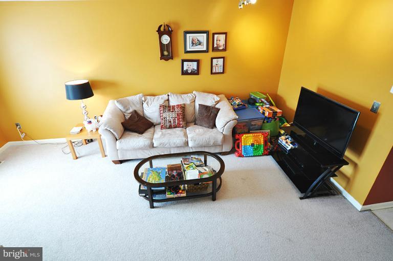 203 Pidco Road Reisterstown, MD 21136 - Photo 26 of 30 Living Room