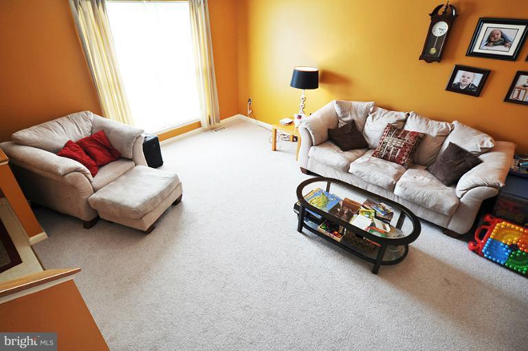 203 Pidco Road Reisterstown, MD 21136 - Photo 4 of 30 Living Room