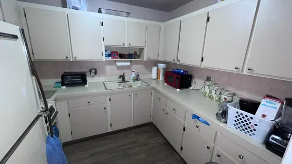 $1,400 | 2638 Gately Drive East, Unit 31, West Palm Beach, FL 33415