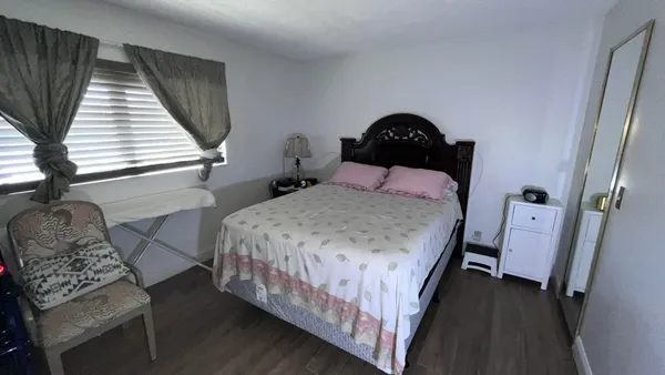 $1,400 | 2638 Gately Drive East, Unit 31, West Palm Beach, FL 33415