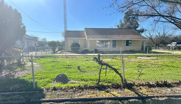 $615,000 | 906 Hoyer Road, Newman, CA 95360