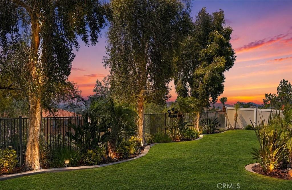 17089 Bluff Vista Court Riverside, CA 92503 - Photo 46 of 49