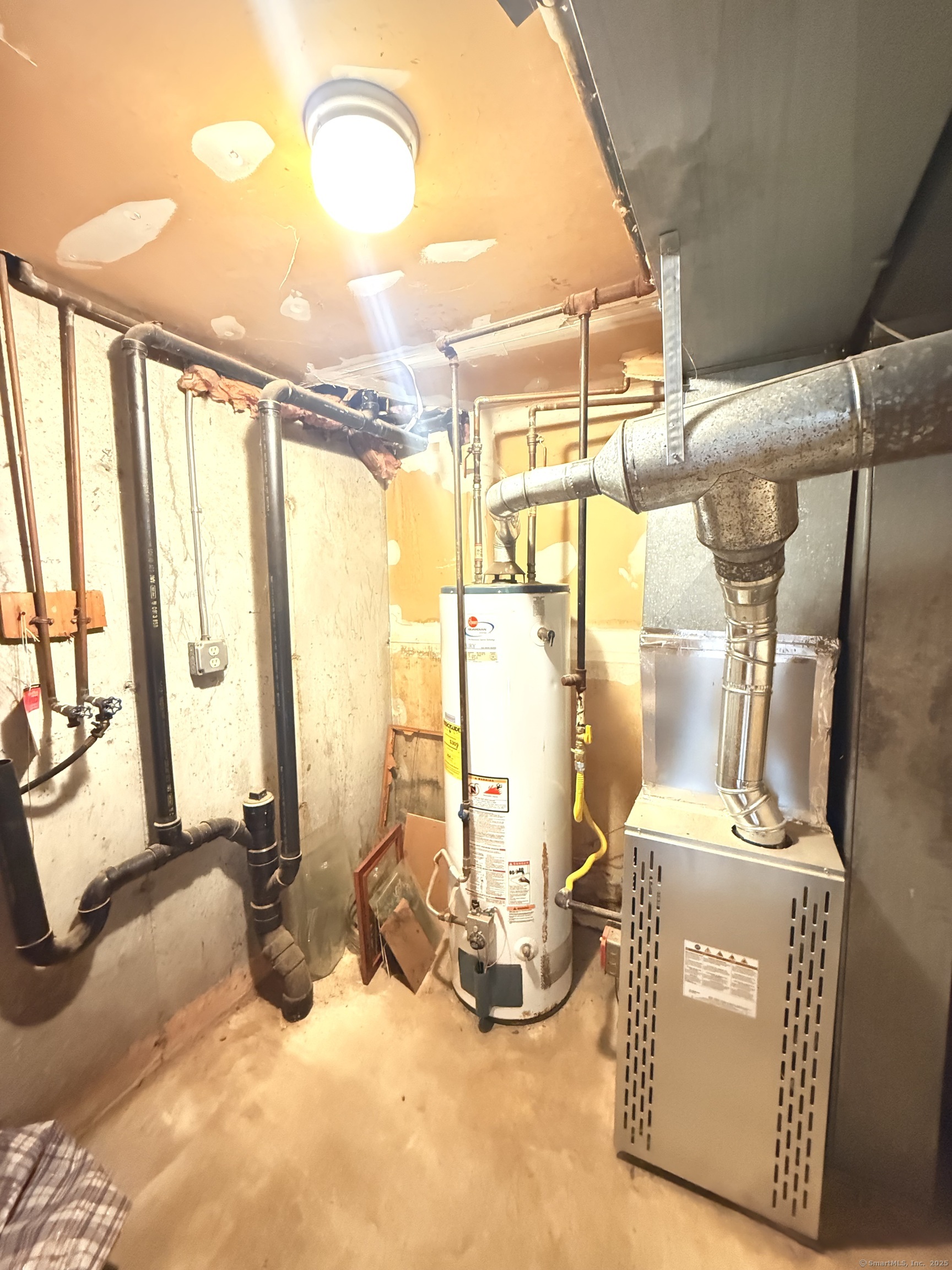 9 Jewett Street, Unit 11 Ansonia, CT 06401 - Photo 12 of 12