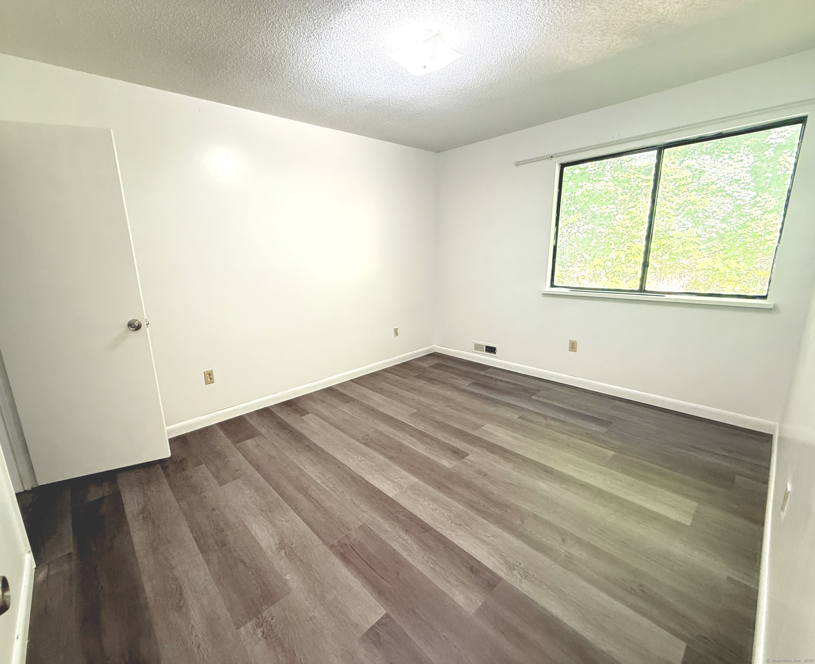 9 Jewett Street, Unit 11 Ansonia, CT 06401 - Photo 9 of 12