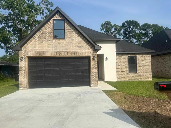 $373,000 | 6298 Garner Street, Groves, TX 77619