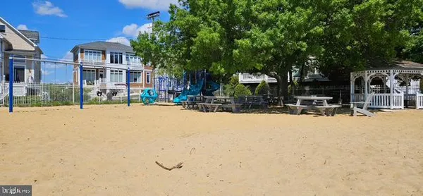 $3,150 | 1252 Creek Drive, Annapolis, MD 21403