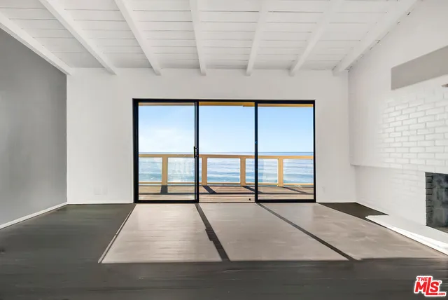 $5,000 | 25330 Malibu Road, Unit EAST, Malibu, CA 90265