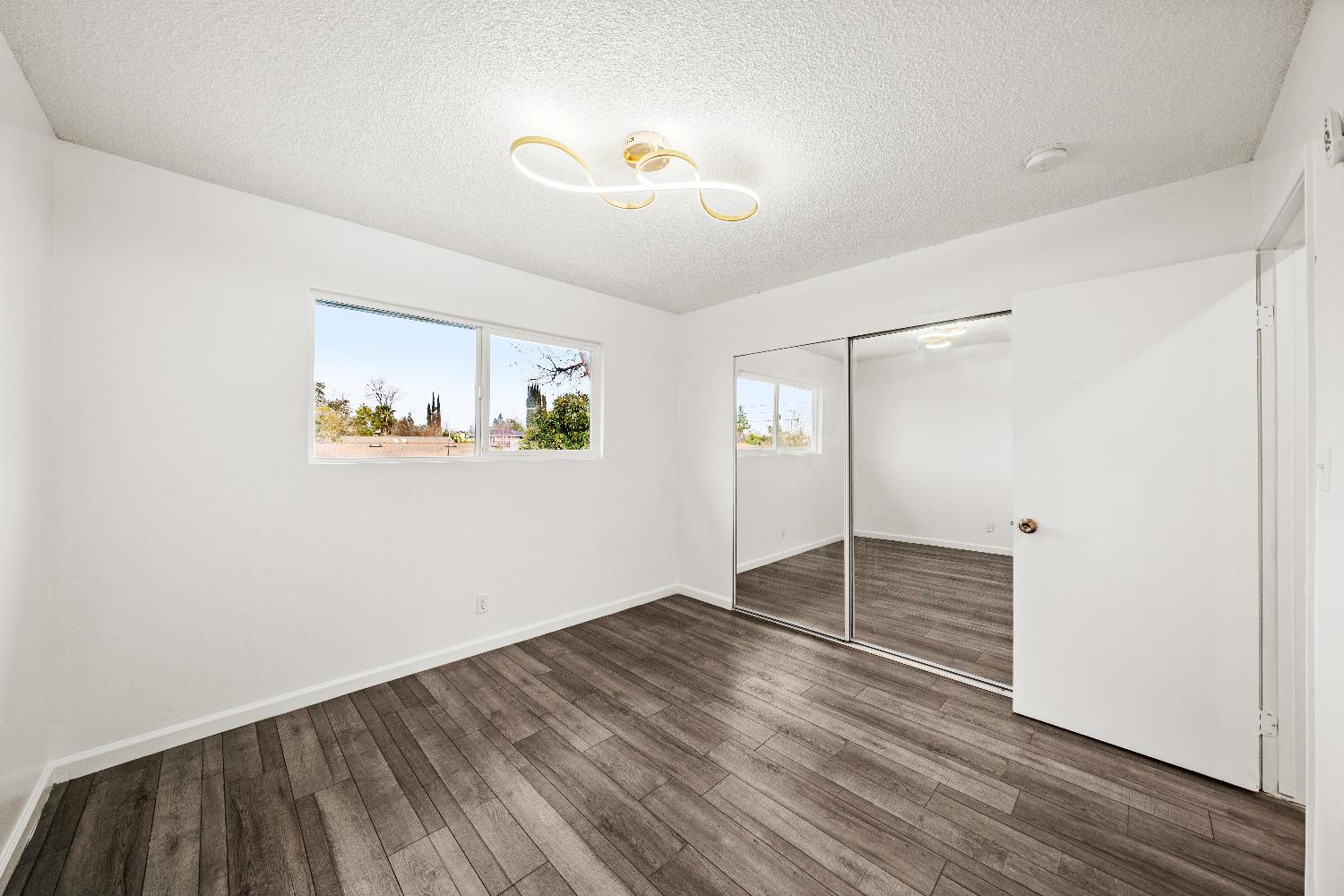 4201 Whitney Avenue Sacramento, CA 95821 - Photo 35 of 57