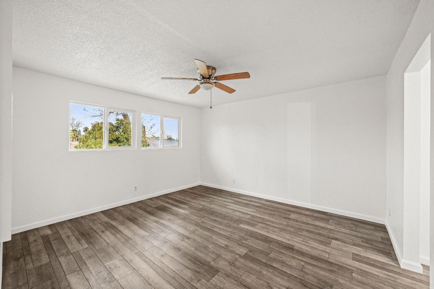 4201 Whitney Avenue Sacramento, CA 95821 - Photo 37 of 57