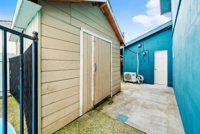 $649,000 | 4201 Whitney Avenue, Sacramento, CA 95821